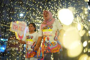 BIB: 10030, 50555, 2013
                            <button type="button" onclick="openModal(21750806)" class="btn btn-primary btn-sm float-right btn-popup" data-toggle="modal" data-target=".modal-high-quality">
                        <i class="fas fa-shopping-cart"></i> Add to Cart
                    </button>
                                            <button type="button" onclick="isThisMe(21750806, true)" class="btn btn-success btn-sm float-right btn-popup btn-isme hidden" data-toggle="tooltip" data-placement="bottom" title="นี่คือรูปของคุณใช่ไหม คลิกที่นี่เพื่อเอาเข้าอัลบั้ม">
                        <i class="fas fa-plus"></i> Add to album
                    </button>
                    <button type="button" onclick="isThisMe(21750806, false)" class="btn btn-warning btn-sm float-right btn-popup btn-isnotme hidden">
                        <i class="fas fa-ban"></i> Remove from album
                    </button>